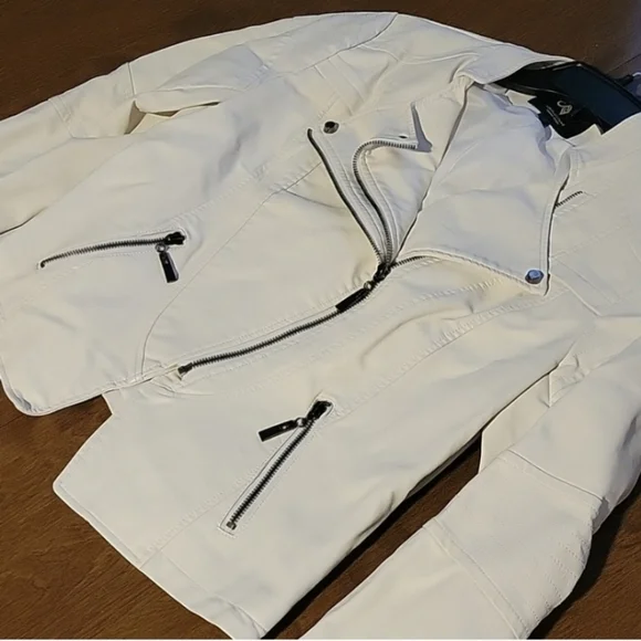 Lingluofang Faux White Leather Jacket - Picture 3 of 9